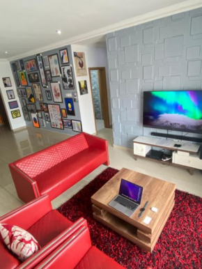 Lovely 3 bedroom serviced apartment at Golf Estate